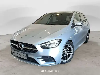 Usata Mercedes B180 AMG Line Premium 116 CV (85 kW) 2024 Argento Utilitaria