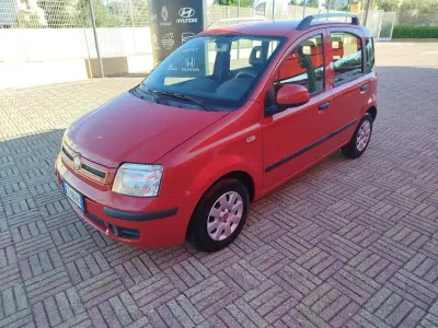 Usata Fiat Panda Dynamic 69 CV (50 kW) 2010 Rosso Utilitaria