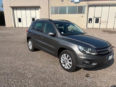Usata VW Tiguan Sportline 140 CV (102 kW) 2012 Grigio SUV