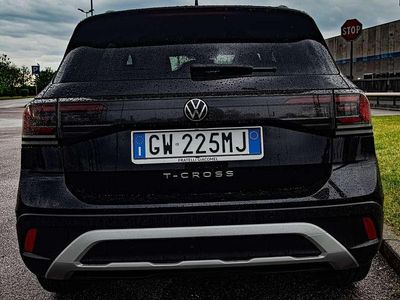 Usado VW T-Cross Edition 95 CV (69 kW) 2024 Negro SUV