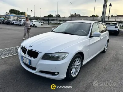 Usata BMW 316 Sport Line 116 CV (85 kW) 2011 Bianco Station wagon