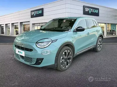 Usata Fiat 600 La Prima 110 CV (80 kW) 2025 Blu/azzurro SUV