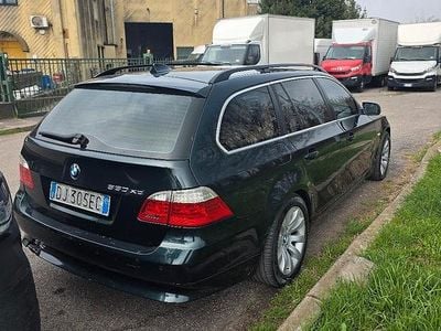 Usata BMW 530 M Sport 235 CV (172 kW) 2007 Verde Station wagon