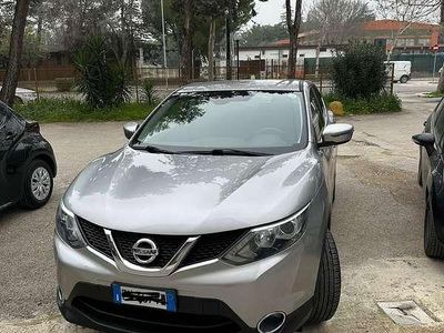 Usata Nissan Qashqai Acenta 110 CV (80 kW) 2015 Argento SUV