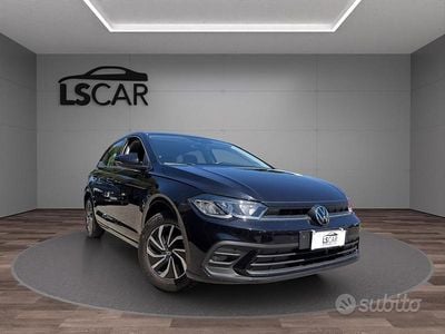 Usata VW Polo Life 95 CV (69 kW) 2022 Nero Utilitaria