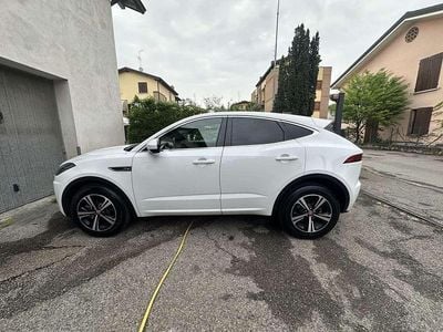 Begagnad Jaguar E-Pace R-Dynamic 163 HK (119 kW) 2021 Vit SUV