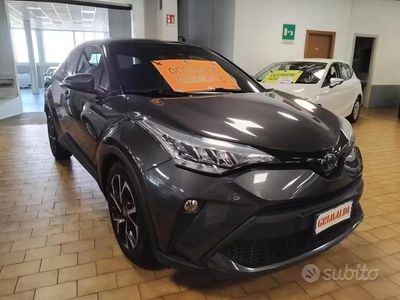Usata Toyota C-HR Business Edition 152 CV (111 kW) 2021 Grigio / metallizzato SUV