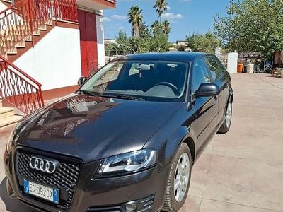 Usata Audi A3 Young 90 CV (66 kW) 2011 Grigio Berlina