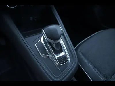 Usata Renault Captur Intens 160 CV (117 kW) 2021 Grigio chiaro SUV