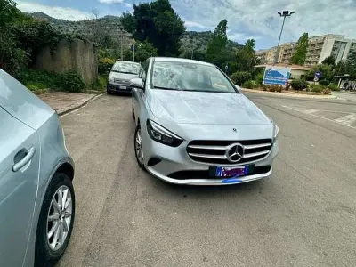 Gebraucht Mercedes B200 Premium 150 PS (110 kW) 2020 Van / Kleinbus