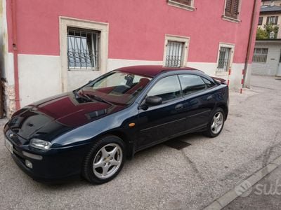 Usata Mazda 323 144 CV (105 kW) 1997 Blu Berlina