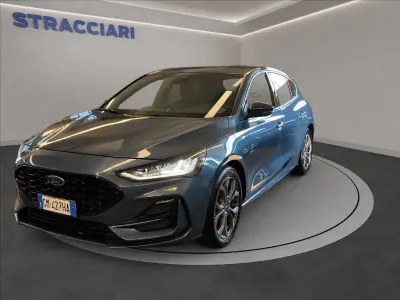 Usata Ford Focus ST-Line 125 CV (91 kW) 2023 Blue metallic (metalliclackierung) Berlina