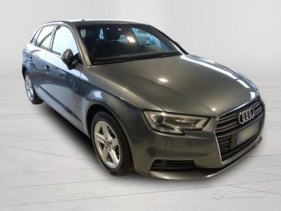 Usata Audi A3 Business 184 CV (135 kW) 2017 Grigio Berlina