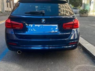 Usata BMW 318 150 CV (110 kW) 2018 Blu Station wagon