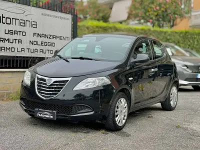 Usata Lancia Ypsilon Silver 69 CV (50 kW) 2012 Nero Utilitaria