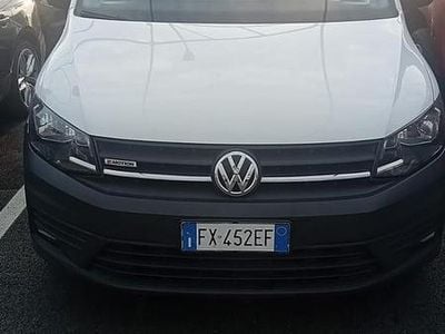 Usata VW Caddy 122 CV (89 kW) 2019 Bianco Monovolume
