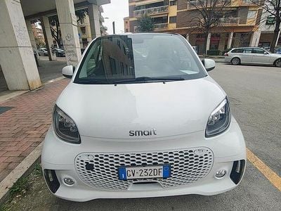 Begagnad Smart ForTwo Coupé Prime 41 kW (56 HK) 2024 Vit Halvkombi