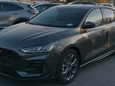 Usata Ford Focus ST-Line X 125 CV (91 kW) 2023 Grigio Berlina