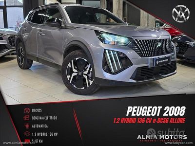 Usata Peugeot 2008 Allure 136 CV (100 kW) 2025 Grigio SUV