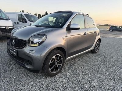 Usata Smart ForFour 70 CV (51 kW) 2014 Grigio Utilitaria
