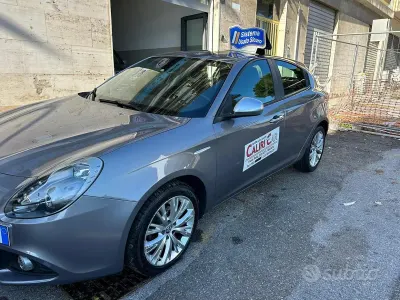 Usata Alfa Romeo Giulietta Super 120 CV (88 kW) 2017 Utilitaria