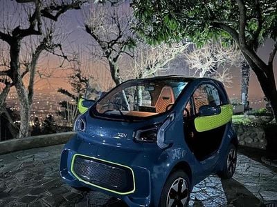 Usata XEV Yoyo 2024 Blu Utilitaria