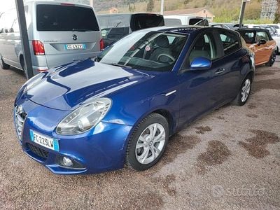 Usata Alfa Romeo Giulietta Distinctive 120 CV (88 kW) 2016 Blu Utilitaria