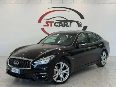 Usata Infiniti Q70 Premium Executive 170 CV (125 kW) 2015 Nero Berlina