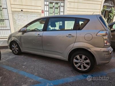 Usata Toyota Corolla 177 CV (130 kW) 2008 Grigio Station wagon