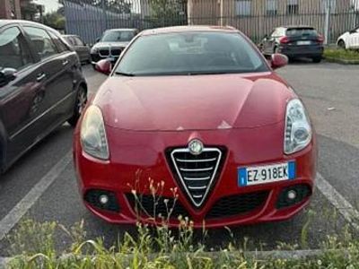 Usata Alfa Romeo Giulietta Distinctive 105 CV (77 kW) 2011 Rosso Utilitaria