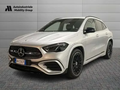 Usata Mercedes GLA200 Advanced Plus 150 CV (110 kW) 2023 Argento iridio SUV