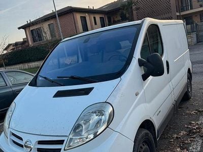Usata Nissan Primastar 115 CV (84 kW) 2010 Bianco Monovolume