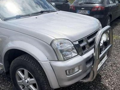 Usata Isuzu D-Max 131 CV (96 kW) 2004 Argento SUV