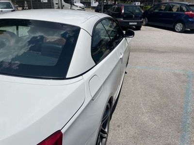 Usata BMW 320 Cabriolet 184 CV (135 kW) 2011 Bianco Cabrio