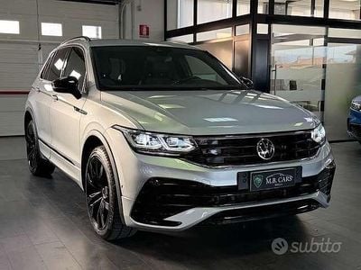 Usata VW Tiguan R-line 200 CV (147 kW) 2021 Argento SUV