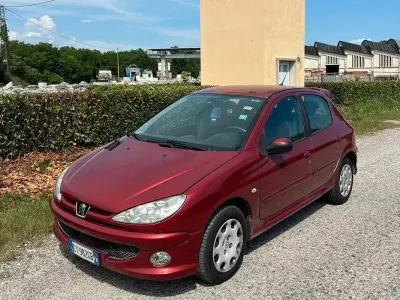 Usata Peugeot 206 2005 Rosso Utilitaria