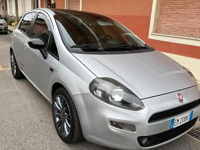 Usata Fiat Punto Lounge 95 CV (69 kW) 2012 Grigio Utilitaria