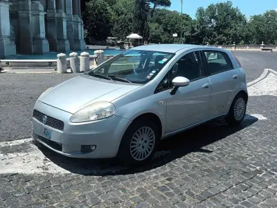 Usata Fiat Grande Punto Active 77 CV (56 kW) 2007 Argento Utilitaria