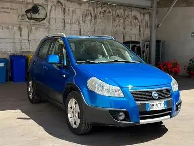 Usata Fiat Sedici Dynamic 120 CV (88 kW) 2008 Bluazzurro SUV