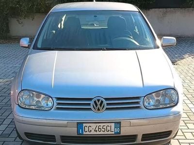 Usata VW Golf IV Highline 105 CV (77 kW) 2003 Grigio Berlina