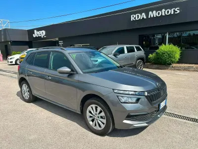 Usata Skoda Kamiq Style 110 CV (80 kW) 2022 Grigio SUV