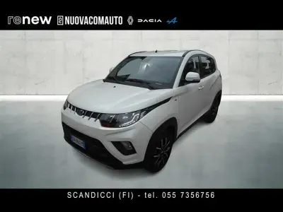 Usata Mahindra KUV100 83 CV (61 kW) 2020 Bianco SUV