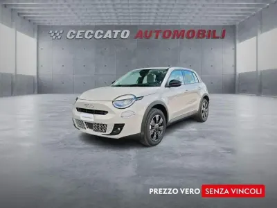 Nuova Fiat 600 Icon 100 CV (73 kW) 2026 Beige SUV