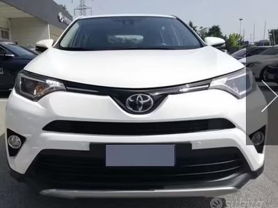 Usata Toyota RAV4 143 CV (105 kW) 2017 Bianco SUV