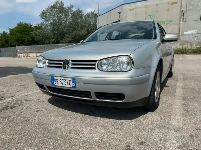 Usata VW Golf III 100 CV (73 kW) 1999 Grigio Berlina