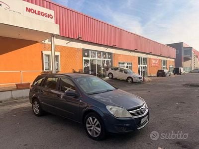 Usata Opel Astra Enjoy 125 CV (91 kW) 2008 Grigio Station wagon