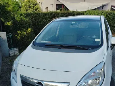 Usata Opel Meriva 2010 Bianco Monovolume