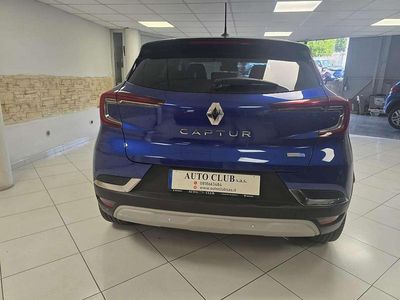 Usata Renault Captur Intens 94 CV (69 kW) 2021 Blu iron / nero nacre SUV