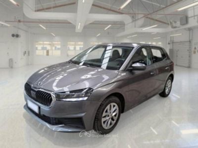 Usata Skoda Fabia 80 CV (58 kW) 2022 Gray Utilitaria