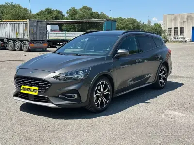 Usata Ford Focus 120 CV (88 kW) 2020 Grigio Station wagon